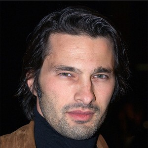 Оливер Мартинес