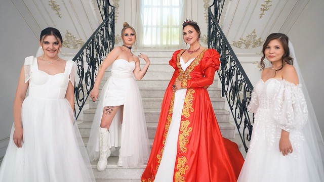 Четыре свадьбы