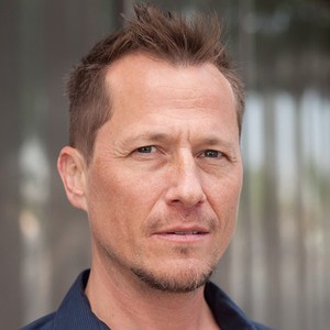 Корин Немек