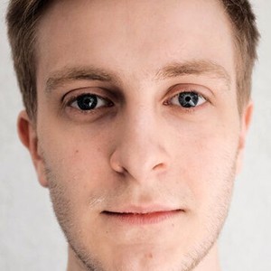 Александр Самсонов