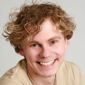 Сергей Ларин