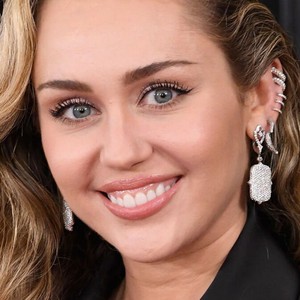 Майли Сайрус