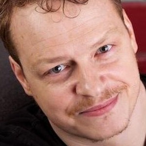 Аарон Хьюз