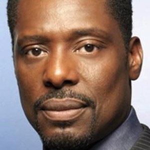 Имонн Уокер