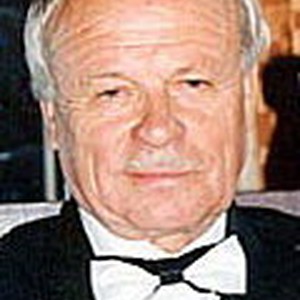 Михаил Петров