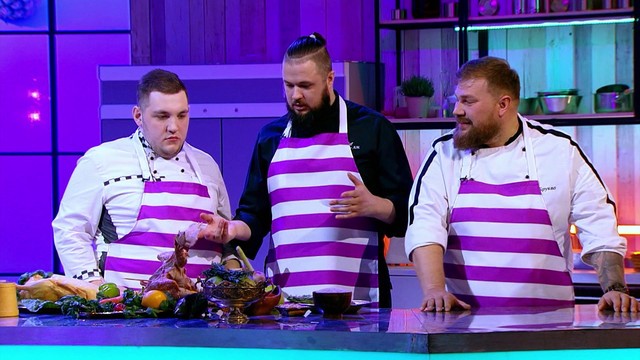 Белый китель