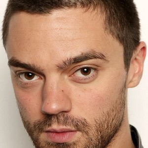 Доминик Купер