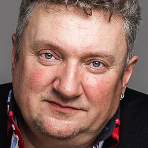 Олег Комаров