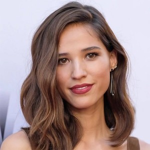 Келси Эсбиль