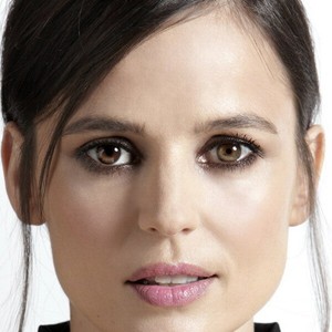 Елена Анайя