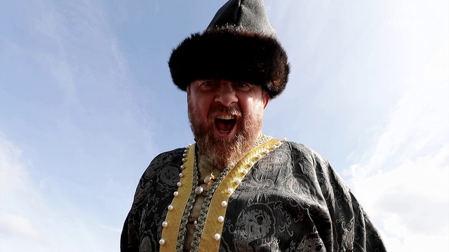 На ножах