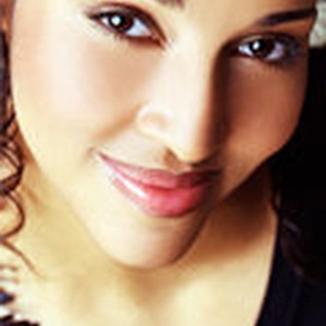 Кассандра Стин