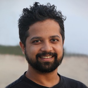 Ананд Тивари