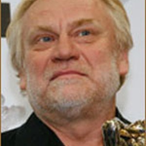 Юрий Устинов