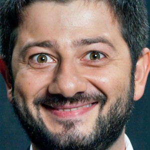 Михаил Галустян