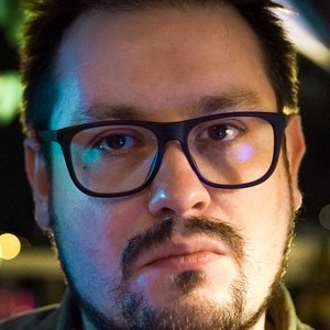 Максим Волков