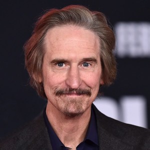 Рэй МакКиннон