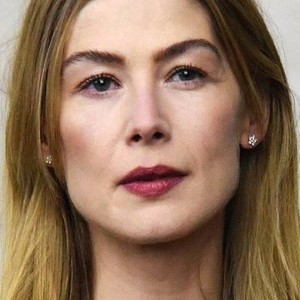 Розамунд Пайк