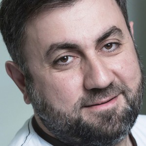 Ислам Мамергов