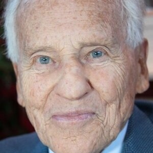 Жан д’Ормесон