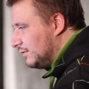 Денис Макаров