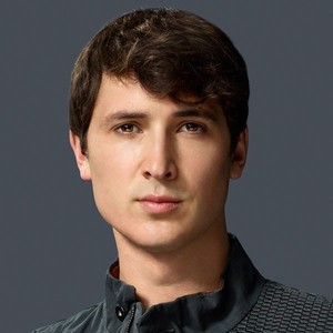 Бен Ллойд-Хьюз