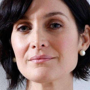 Кэрри-Энн Мосс