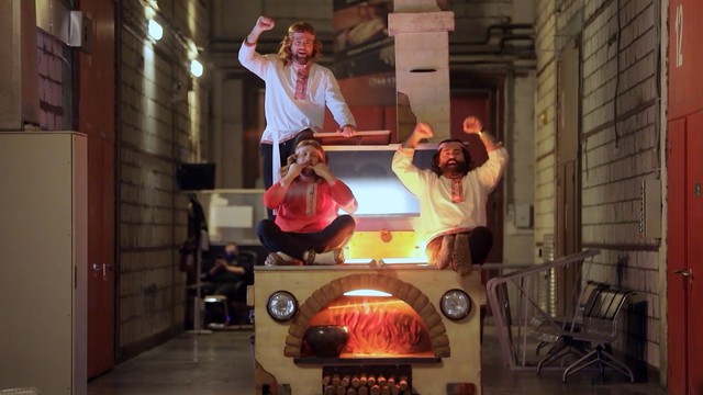 Белый китель