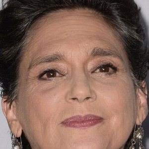 Офелия Медина