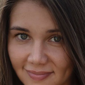 Александра Жарова