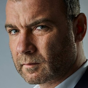 Лив Шрайбер