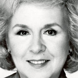 Дорис Робертс