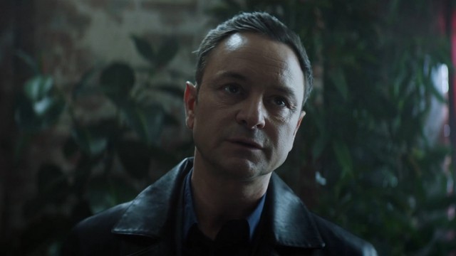 За закрытыми глазами