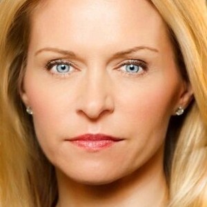 Энн Мари ДеЛуис