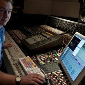 Аарон Джилхюс