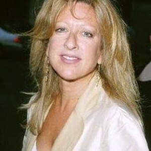 Элейн Бузлер