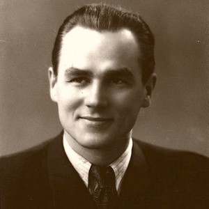 Георг Отс