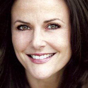 Джиа Каридес