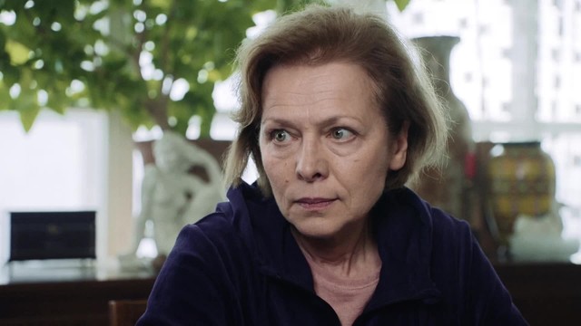 Жена полицейского