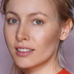 Лиза Тихонова