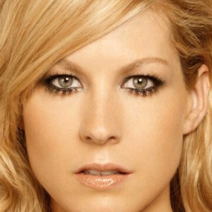 Дженна Элфман