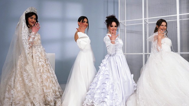 Четыре свадьбы