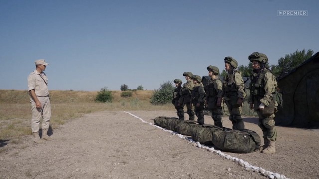 СОЛДАТКИ