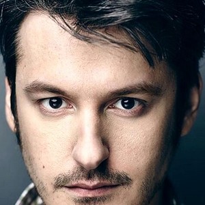 Илья Найшуллер