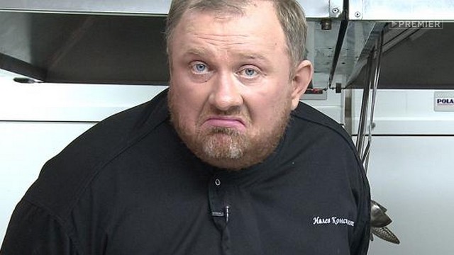На ножах