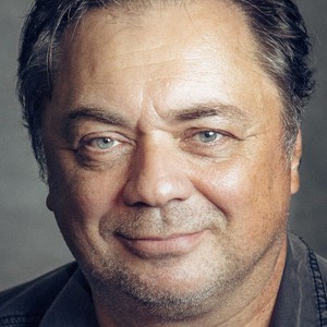 Андрей Леонов