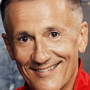 Олег Меньшиков