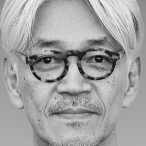 Рюити Сакамото