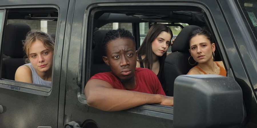 Фото из фильма «Абсолютный хищник» Фото из фильма «Абсолютный хищник»