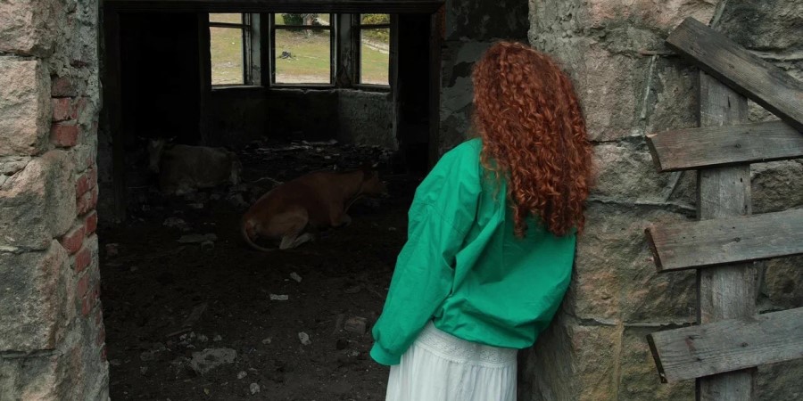 Кадр из к/ф «В горах. Она»